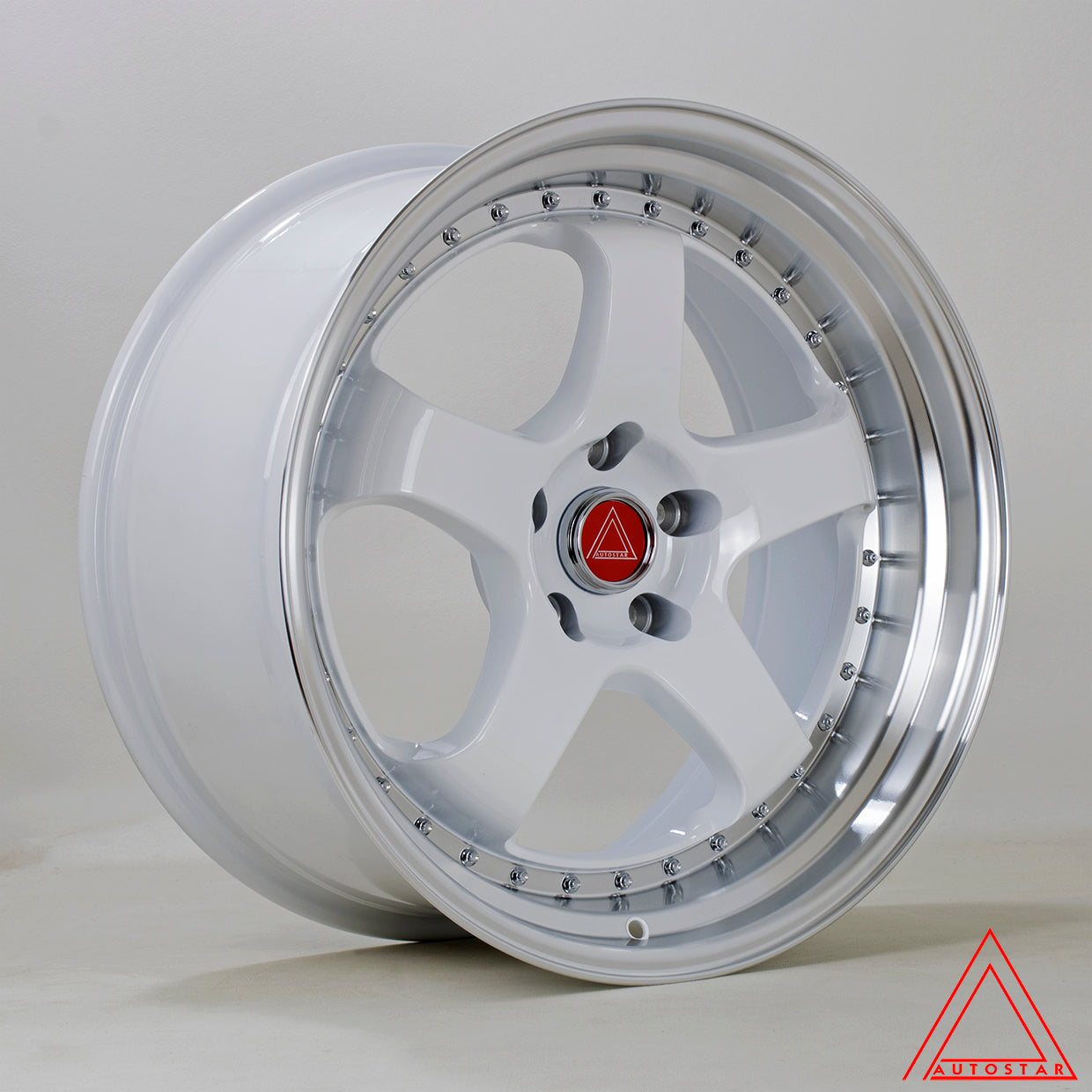 GT5R 19x9.5 5x114 ET22 RLWhite